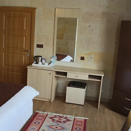 Moira Stone House 3*