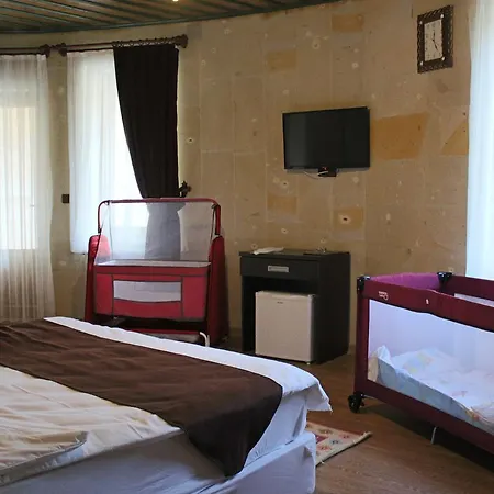 Moira Stone House Hotel 3*