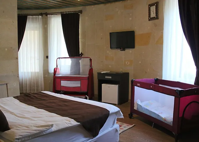 Moira Stone House Hotell 3*