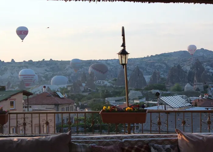 Moira Stone House 3*